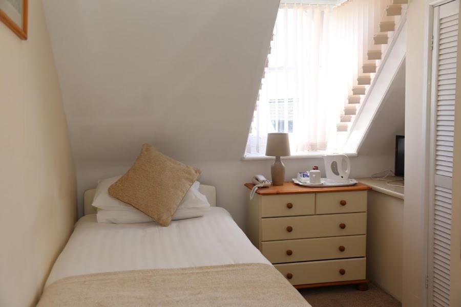 Runnymede Court Hotel Saint Helier Ngoại thất bức ảnh
