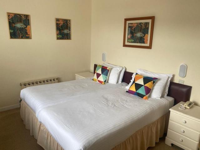 Runnymede Court Hotel Saint Helier Ngoại thất bức ảnh